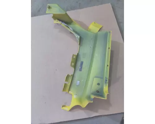 VOLVO VNL COWL