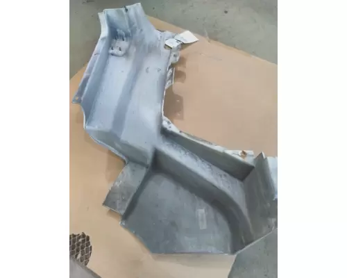 VOLVO VNL COWL