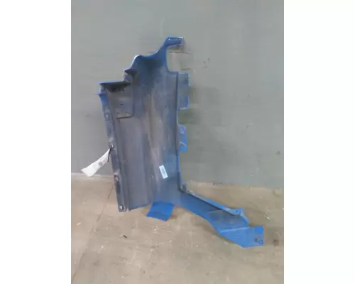 VOLVO VNL COWL