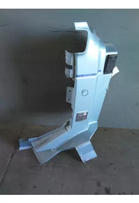 VOLVO VNL COWL