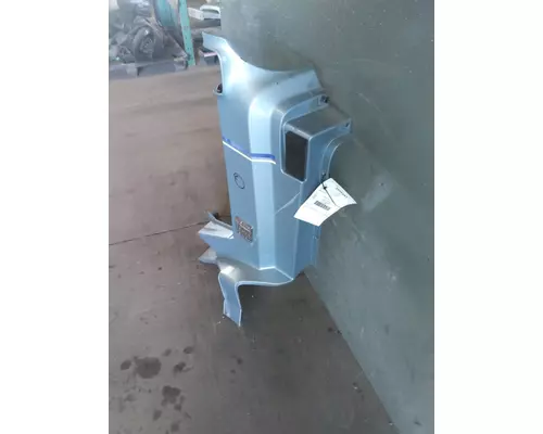 VOLVO VNL COWL
