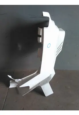 VOLVO VNL COWL