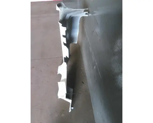 VOLVO VNL COWL