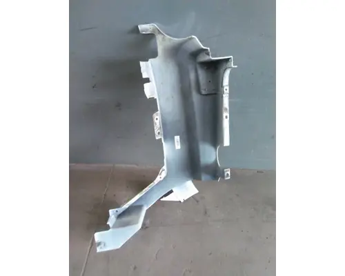 VOLVO VNL COWL