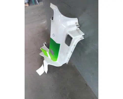 VOLVO VNL COWL