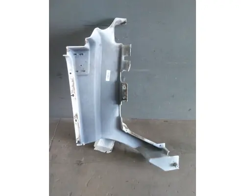 VOLVO VNL COWL