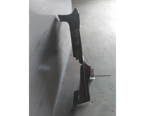 VOLVO VNL COWL