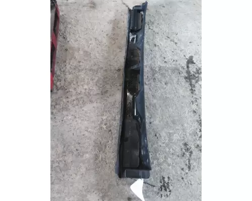 VOLVO VNL COWL