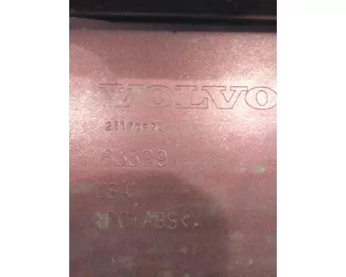 VOLVO VNL COWL