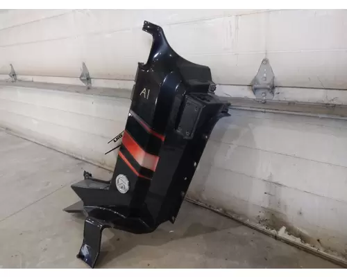 VOLVO VNL COWL