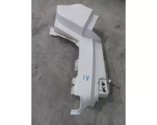 VOLVO VNL COWL