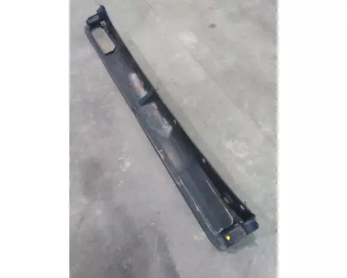 VOLVO VNL COWL