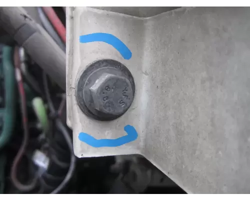 VOLVO VNL COWL