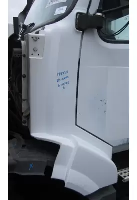 VOLVO VNL COWL