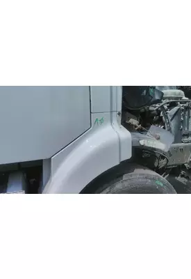 VOLVO VNL COWL