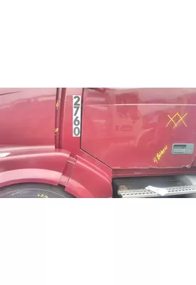 VOLVO VNL COWL