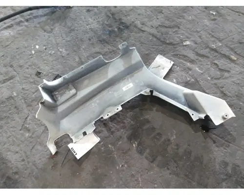 VOLVO VNL COWL