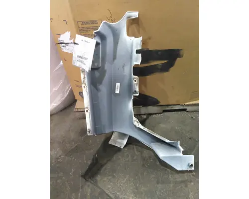 VOLVO VNL COWL