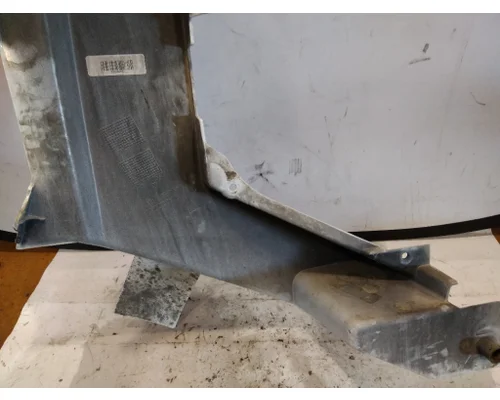 VOLVO VNL COWL