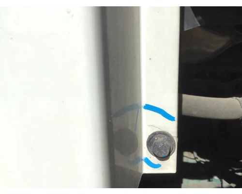 VOLVO VNL COWL
