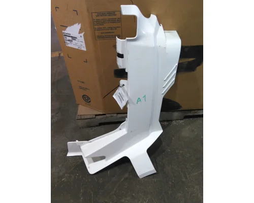 VOLVO VNL COWL