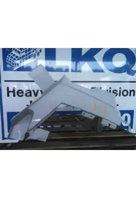 VOLVO VNL COWL