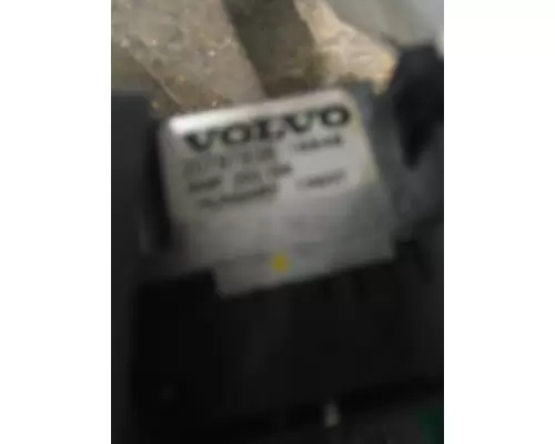 VOLVO VNL CRUISE CONTROL SWITCH