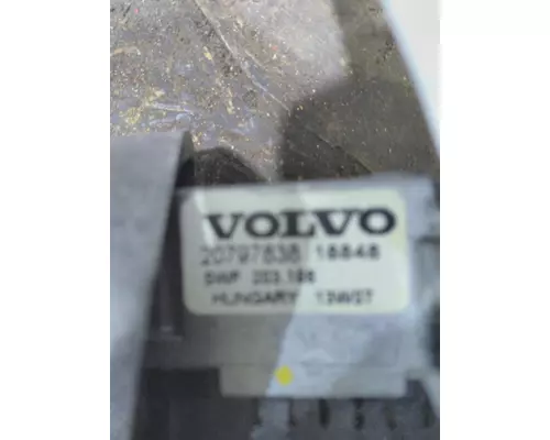 VOLVO VNL CRUISE CONTROL SWITCH