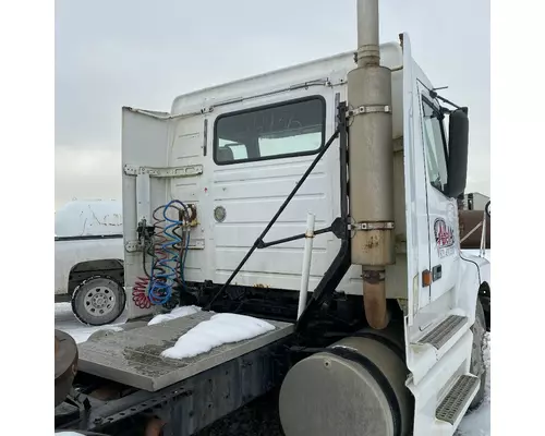 VOLVO VNL Cab Assembly