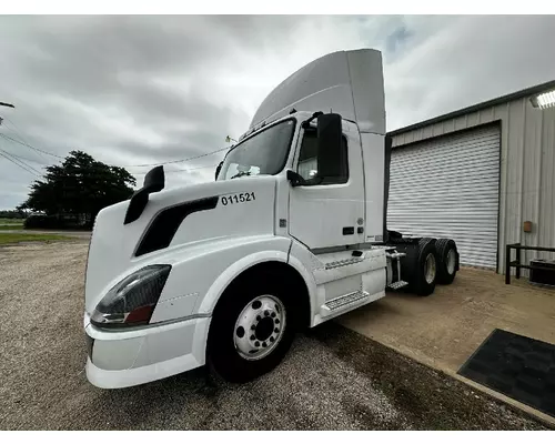 VOLVO VNL Cab Assembly