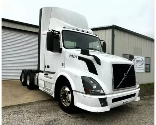 VOLVO VNL Cab Assembly