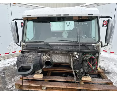 VOLVO VNL Cab Assembly