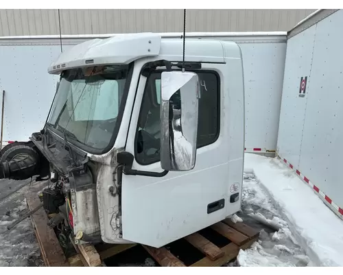 VOLVO VNL Cab Assembly