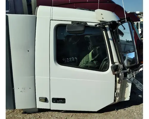 VOLVO VNL Cab Assembly