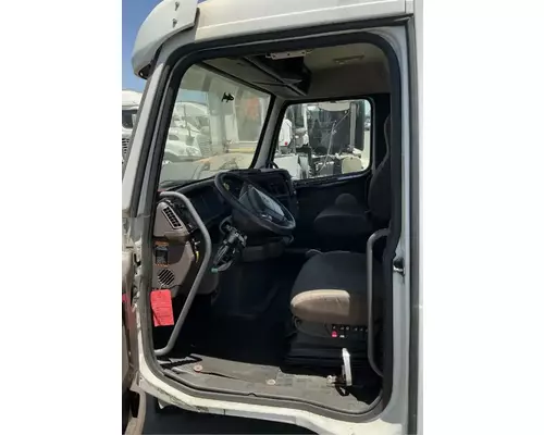 VOLVO VNL Cab Assembly