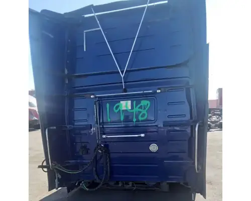 VOLVO VNL Cab Assembly