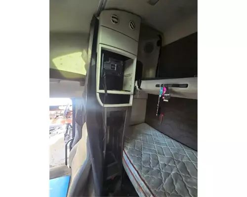 VOLVO VNL Cab Assembly