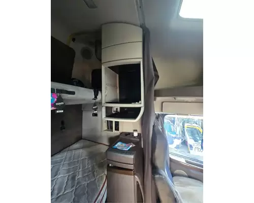 VOLVO VNL Cab Assembly