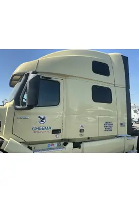 VOLVO VNL Cab Assembly