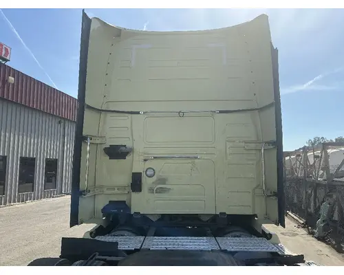 VOLVO VNL Cab Assembly