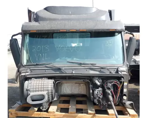 VOLVO VNL Cab Assembly