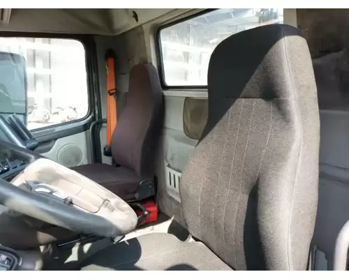 VOLVO VNL Cab Assembly