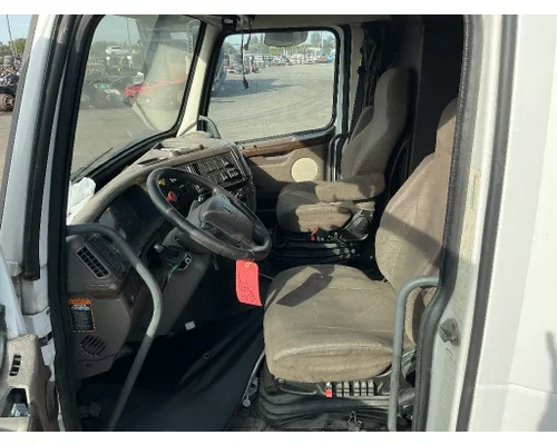 VOLVO VNL Cab Assembly