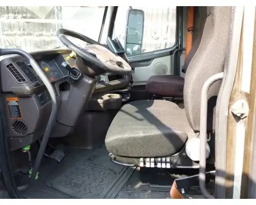 VOLVO VNL Cab Assembly