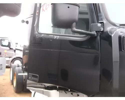 VOLVO VNL Cab Clip