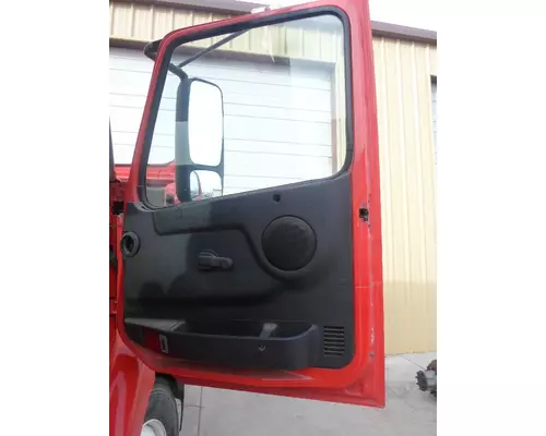 VOLVO VNL Cab Clip