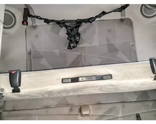 VOLVO VNL Cab Mount