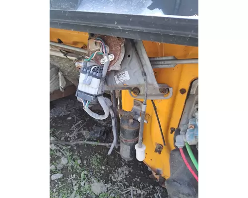 VOLVO VNL Cab Mount