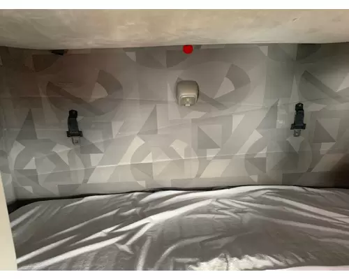 VOLVO VNL Cab Mount