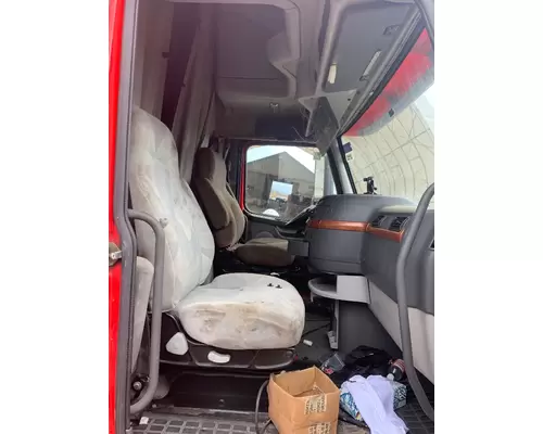 VOLVO VNL Cab Mount